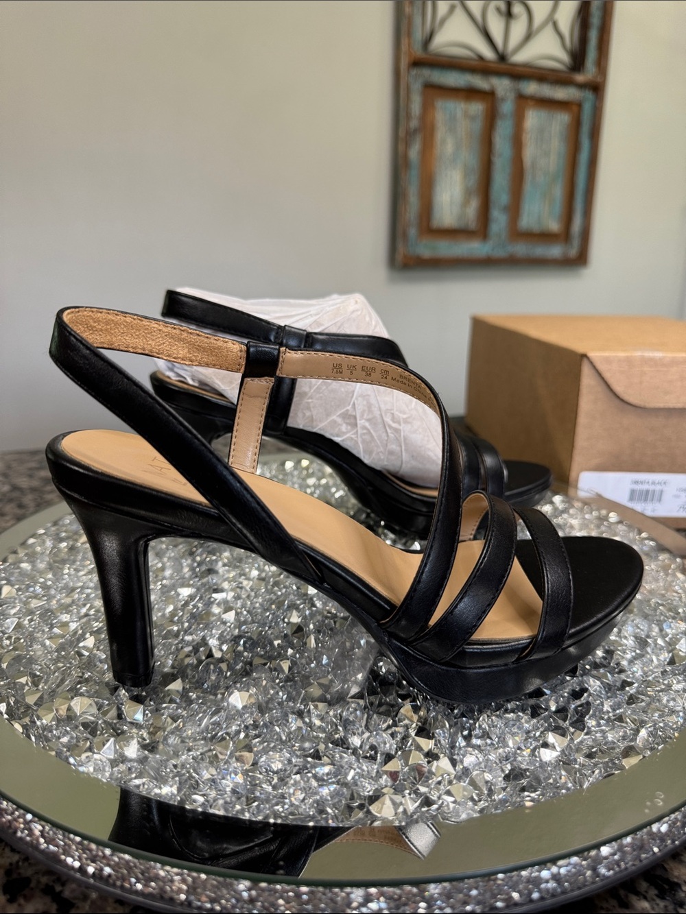 Naturalizer Brenta Black Strappy High Heel Sandals NEW 7.5 - Picture 3 of 16